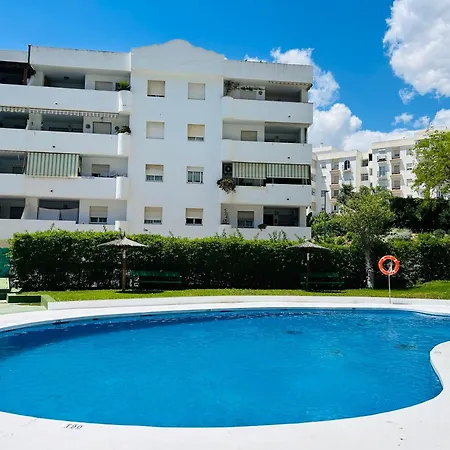 Ocean Breeze Designer Apartment